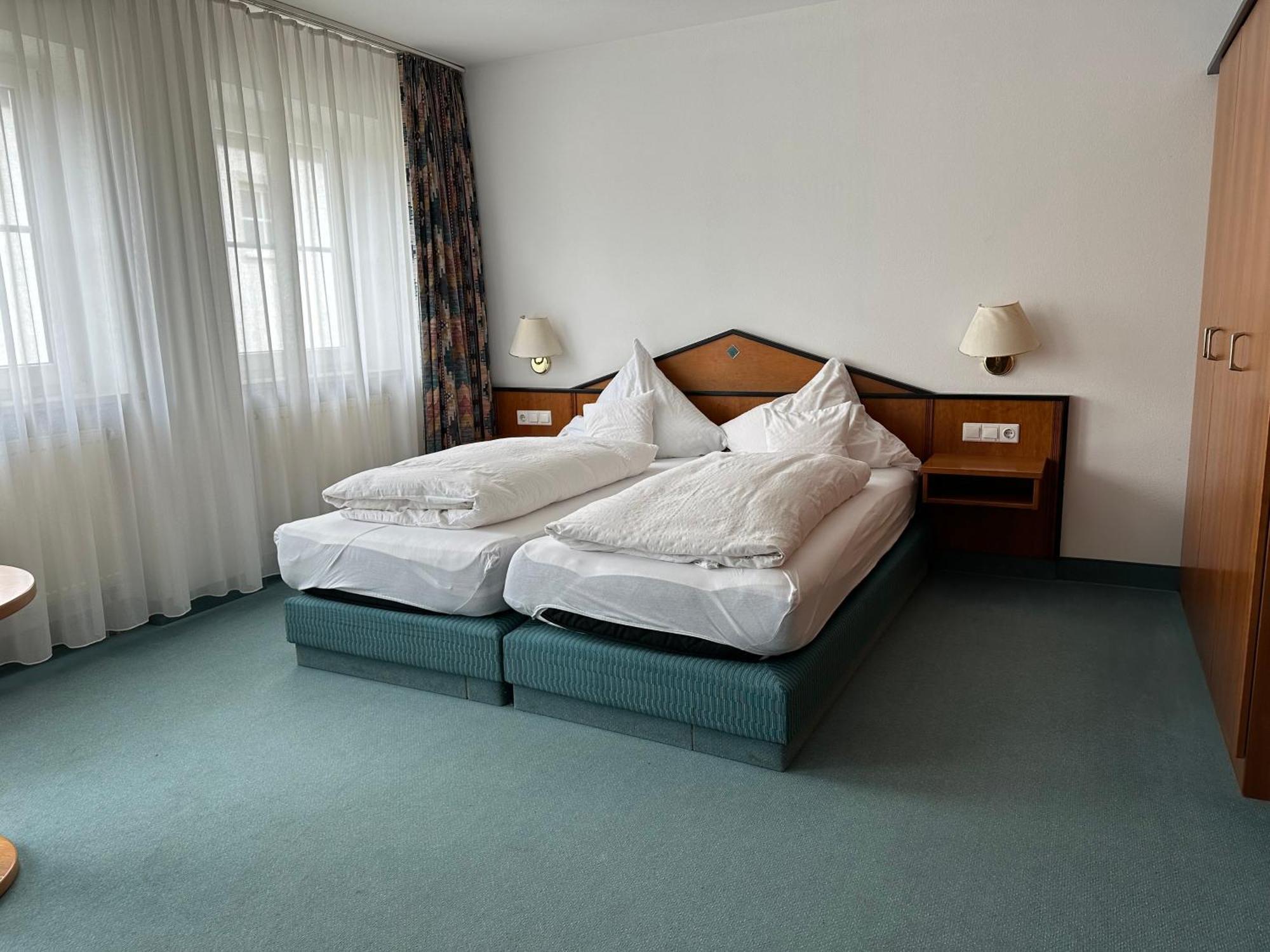 St Hotel Reichertshofen Exterior photo